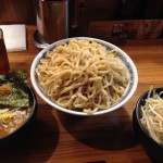 【閉店】神田「聖（ひじり）」メガ盛り1kgまで無料!つけ麺、ラーメンに大盛り野菜サービス!