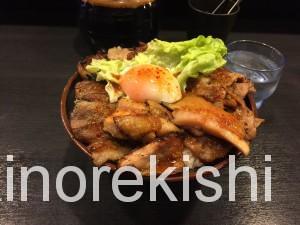 秋葉原焼肉丼たどんBIG丼キムチ食べ放題11
