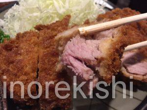 新線新宿デカ盛り豚珍館とんちんかん巨大とんかつ定食大盛りご飯おかわり自由有名人気美味しい豚汁3