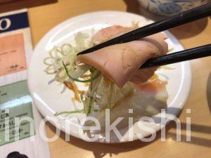 秋葉原回転朝食うず潮寿司外国人観光客ハムエッグ珍しいおかずご飯大盛りモーニング日本東京納豆