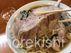 デカ盛りチャーシューメンラーメンらあめん満来まんらい新橋店舗内幸町大盛り巨大分厚い有名人気ほりうち麺スープ納豆メンマ新宿西口メニューこだわりざる13