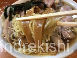 デカ盛りチャーシューメンラーメンらあめん満来まんらい新橋店舗内幸町大盛り巨大分厚い有名人気ほりうち麺スープ納豆メンマ新宿西口メニューこだわりざる18