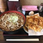 巨大かき揚げ!「蕎麦さだはる　西新橋店」で天ぷらそば・特盛!