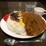 秋葉原デカ盛り!末広町「牛舎（ぎゅうしゃ）」でハンバーグカレー500gランチ・大盛り!