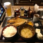 デカ盛り焼き魚!「しんぱち食堂 小川町店」でほっけ定食一尾・ご飯大盛り!激安生ビール!