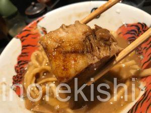 デカ盛りラーメン秋葉原麺屋武蔵巌虎いわとら拳肉メニュー特盛進撃の歴史