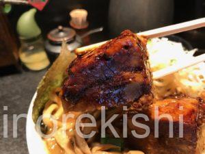 デカ盛りラーメン秋葉原麺屋武蔵巌虎いわとら拳肉メニュー特盛進撃の歴史