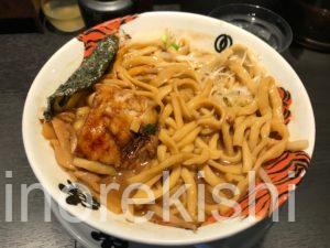 デカ盛りラーメン秋葉原麺屋武蔵巌虎いわとら拳肉メニュー特盛進撃の歴史