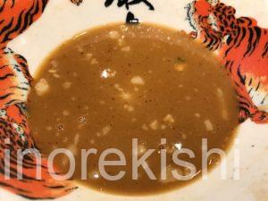 デカ盛りラーメン秋葉原麺屋武蔵巌虎いわとら拳肉メニュー特盛進撃の歴史