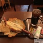 秋葉原ホットドッグ!「カフェモコ」でデカ盛りチーズドッグセットメニュー!
