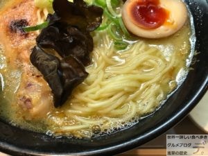 巨大チキンチャーシュー秋葉原鶏王けいすけ鶏白湯ラーメン味玉入り大盛りTKGメニューもやしデカ盛り進撃の歴史