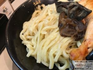 巨大チキンチャーシュー秋葉原鶏王けいすけ鶏白湯ラーメン味玉入り大盛りTKGメニューもやしデカ盛り進撃の歴史