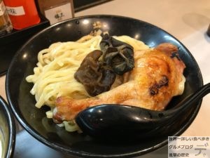 巨大チキンチャーシュー秋葉原鶏王けいすけ鶏白湯ラーメン味玉入り大盛りTKGメニューもやしデカ盛り進撃の歴史