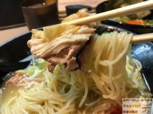 巨大チキンチャーシュー秋葉原鶏王けいすけ鶏白湯ラーメン味玉入り大盛りTKGメニューもやしデカ盛り進撃の歴史