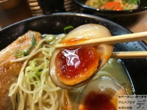 巨大チキンチャーシュー秋葉原鶏王けいすけ鶏白湯ラーメン味玉入り大盛りTKGメニューもやしデカ盛り進撃の歴史