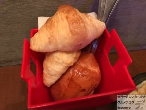 デカ盛りパスタ秋葉原cafemocoカフェモコチーズクリームセットメニュー2倍盛り進撃の歴史