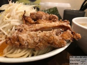 デカ盛りつけ麺旨辛ラーメン表裏水道橋店DXデラックスメニュー大盛り野菜増しピリ辛メガ盛り進撃の歴史