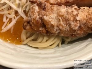 デカ盛りつけ麺旨辛ラーメン表裏水道橋店DXデラックスメニュー大盛り野菜増しピリ辛メガ盛り進撃の歴史