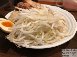 デカ盛りつけ麺旨辛ラーメン表裏水道橋店DXデラックスメニュー大盛り野菜増しピリ辛メガ盛り進撃の歴史