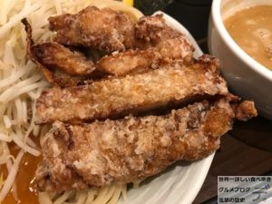 デカ盛りつけ麺旨辛ラーメン表裏水道橋店DXデラックスメニュー大盛り野菜増しピリ辛メガ盛り進撃の歴史