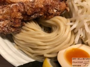 デカ盛りつけ麺旨辛ラーメン表裏水道橋店DXデラックスメニュー大盛り野菜増しピリ辛メガ盛り進撃の歴史