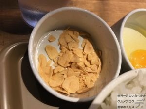 秋葉原デカ盛りトンテキとハンバーグは飲み物。コンボメニューライス山盛りおかわり自由末広町メガ盛り進撃のグルメ