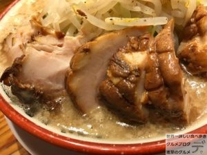 日本橋デカ盛りらーめんバリ男ばりおbario豚増しラーメン野菜ニンニクメガ盛り進撃のグルメ