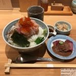 東京駅デカ盛り!「日本橋海鮮丼 つじ半」でぜいたく丼・梅・ご飯大盛り!