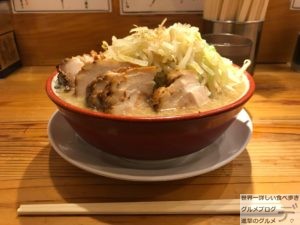 日本橋デカ盛りらーめんバリ男ばりおbario豚増しラーメン野菜ニンニクメガ盛り進撃のグルメ