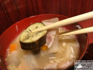 大盛りオムライス三越前日本橋食工房あらじん洋食ランチメニュー豚汁デカ盛り進撃のグルメ