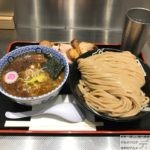 東京駅デカ盛り!「松戸富田麺絆」で全部乗せ濃厚つけ麺・特盛!