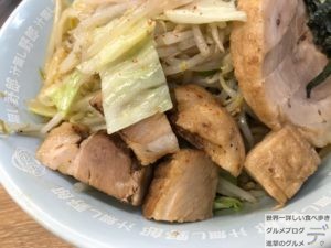 デカ盛り汁なし野郎ラーメン浅草橋店贅沢汁無し野郎麺大盛り野菜増しメニューブタックカードメガ盛り進撃のグルメ