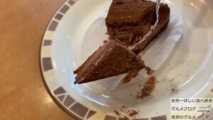 チョコレートケーキ100日間サイゼリヤ生活デザートメニューデカ盛り進撃のグルメ