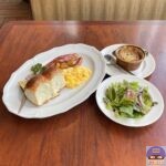 【ロイヤルホスト】ロイヤルホストモーニング（オニオングラタンスープ・サラダ付）【朝食メニュー】