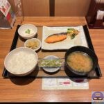 【やよい軒】しゃけの塩焼朝食【朝ごはん・朝食メニュー】