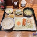 【やよい軒】エッグ＆ウインナー朝食（500円）【朝ごはん・朝食メニュー】