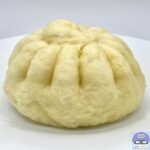 【セブンイレブン】とろけるチェダーの濃厚チーズ肉まん【新作コンビニ中華まん】