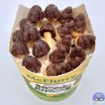 【マクドナルド】マックフルーリー きのこの山とたけのこの里（お菓子トッピング）【新メニュー】